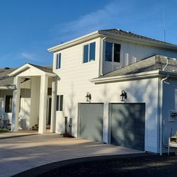 Finished re-side project in Corvallis, OR. Full James Hardie System.