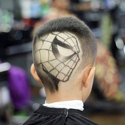 Hollywood Styles Barber Shop - Graphics and much more come and get the good experience in Hollywood styles barbershop.