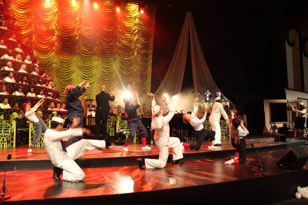 SINGING CHRISTMAS TREE Updated September 2024 94 Photos & 12