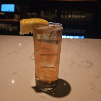 Easy Does It - Whiskey & Ginger Ale - Bars Near Me - Chicago, Illinois Easy Does It - Whiskey & Ginger Ale - Bars Near Me - Chicago, Illinois
