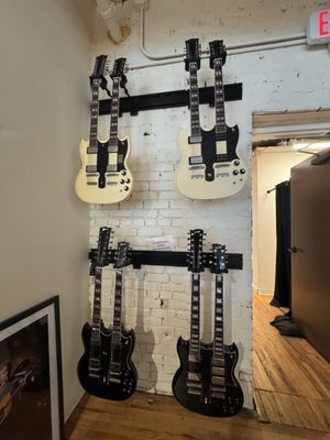 Carter Vintage Guitars by null