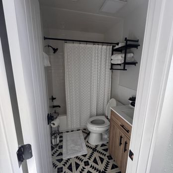 D’Luxe Cleaning Services - Home Cleaning Near Me