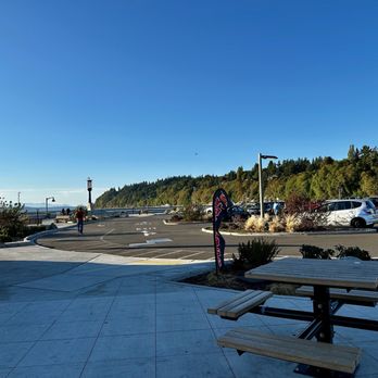Waterfront Cafe - 9/18/25 View of parking lot from picnic tables - Themed Cafes Near Me - Des Moines, Washington Waterfront Cafe - 9/18/25 View of parking lot from picnic tables - Themed Cafes Near Me - Des Moines, Washington