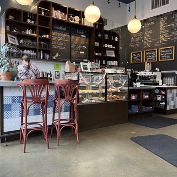 Ellie's - Breakfast & Brunch Near Me - Providence, Rhode Island