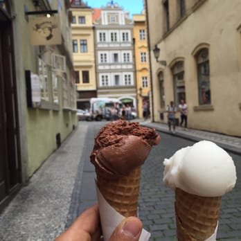 Angelato - Chocolate and vanilla scoops - Ice Cream & Frozen Yogurt Near Me - Prague, Puerto Rico