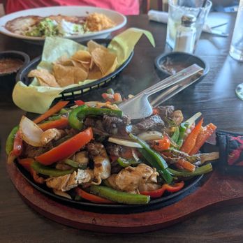 Noritas Bar & Grill - Combo Fajitas - Mexican Near Me - Oak Park Ca, California Noritas Bar & Grill - Combo Fajitas - Mexican Near Me - Oak Park Ca, California
