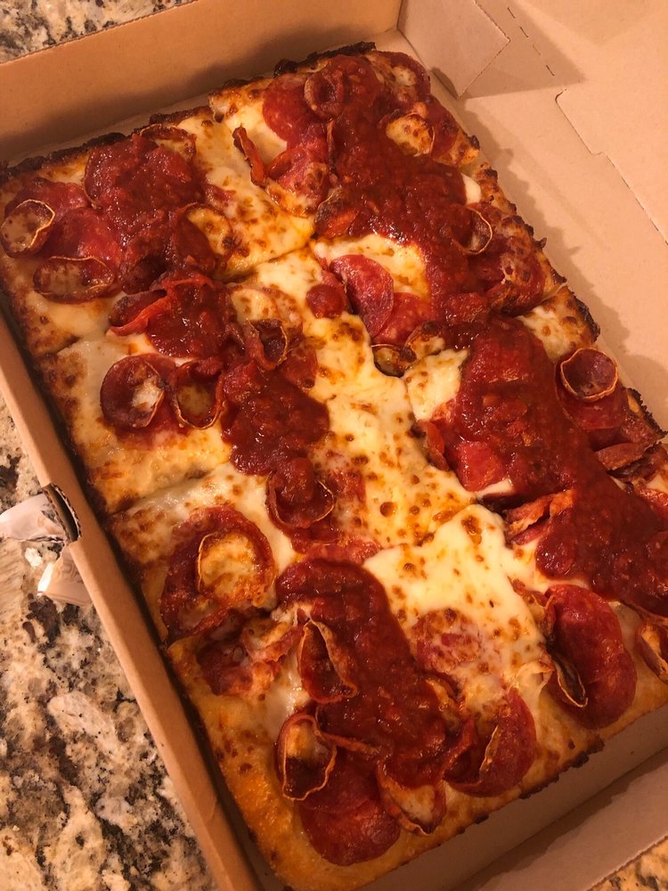 PIZZA HUT Updated August 2024 30 Reviews 1256 S Stratford Rd