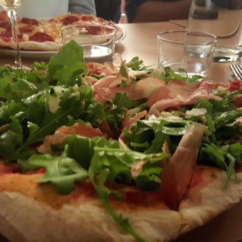 La Farinata - Pizza Near Me - Toulouse, 31