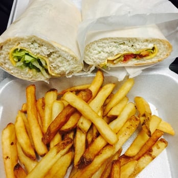 Pizza D'Oro - To me, this is NOT an Overstuffed Sub. Get this nonsense out of here. - Pizza Near Me - Washington, DC, District of Columbia