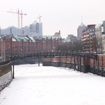 Zollkanal - Landmarks & Historical Buildings Near Me - Hamburg, HH
