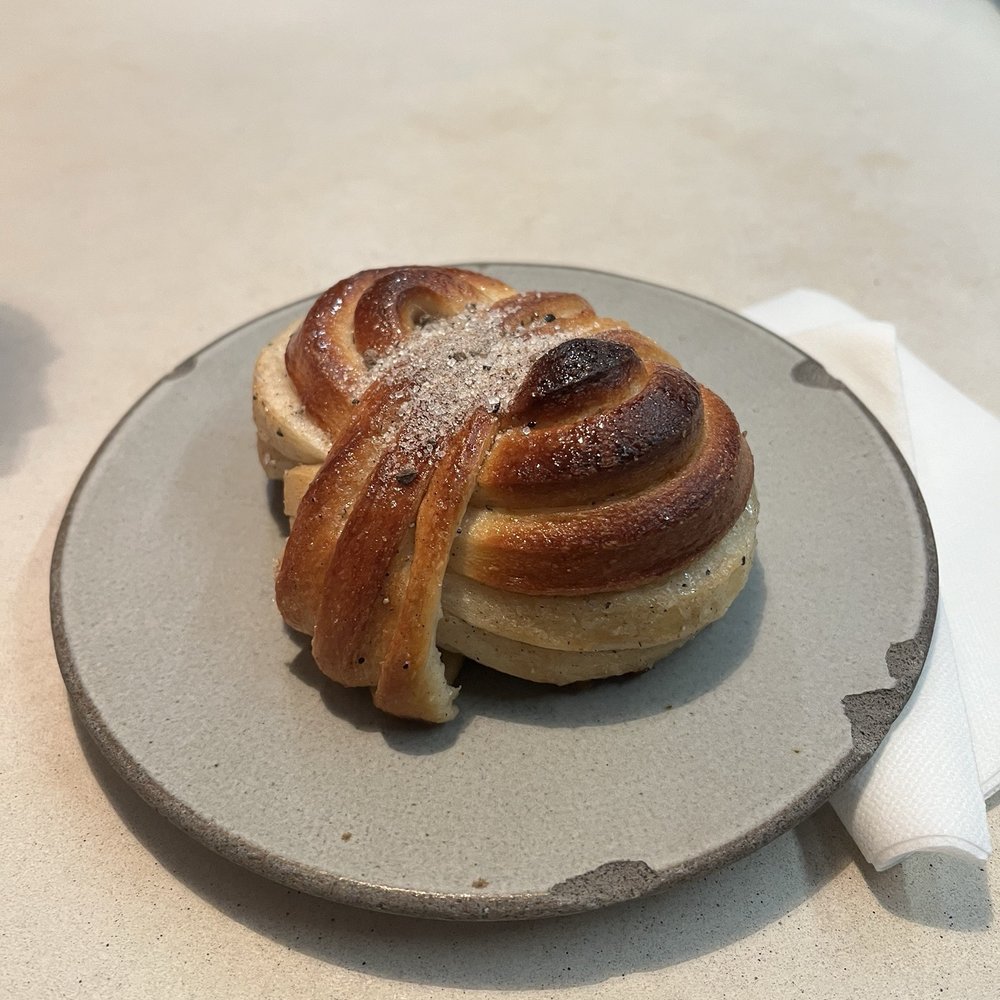 La Cabra - Cardamom bun - Bakeries Near Me - New York, New York
