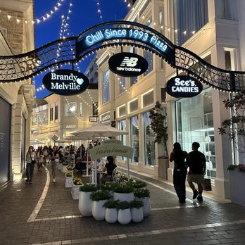 The Grove - Inside - Shopping Centers Near Me - Los Angeles, California