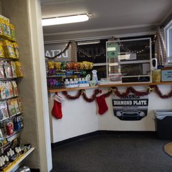 Sammy and Son's Hand Carwash - Inside