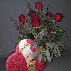 Twigs & Sprigs - Valentines Day Will be here in two days!