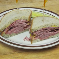 CORNED BEEF SANDWICH