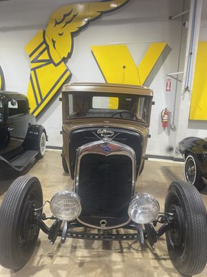 Gas Monkey Garage by null