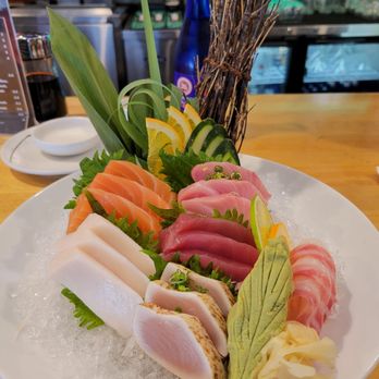Wild Ginger - Sashimi Deluxe on New Year's Day - Sushi Bars Near Me - Palm Coast, Florida