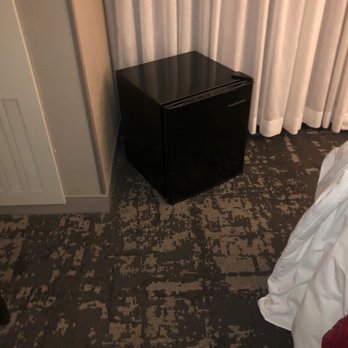 Marriott Albany - Weird place to put a refrigerator IMO - Hotels Near Me - Albany, New York