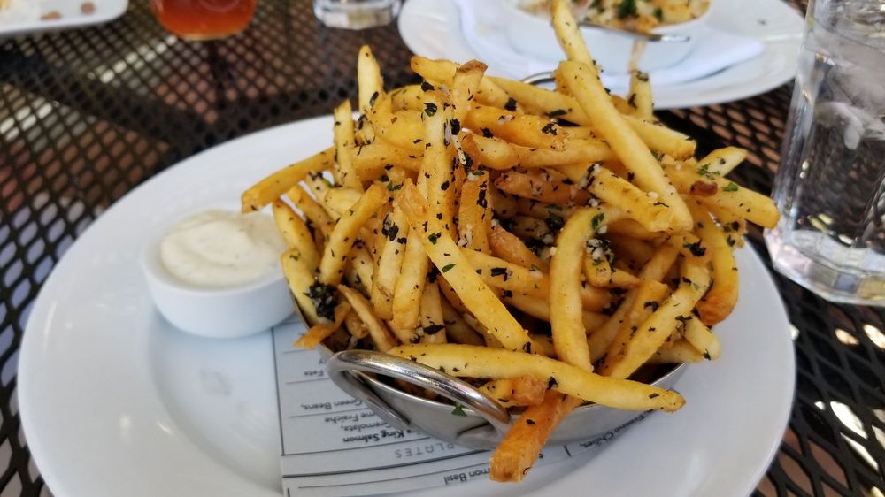 Order French Fries food online from Monti's store, Santa Rosa on bringmethat.com