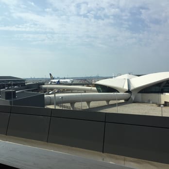 Aer Lingus Gold Circle Lounge - Airport Lounges Near Me - Jamaica, New York