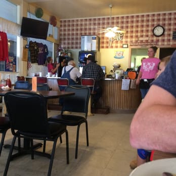 The Mama's Arcade Cafe - Breakfast & Brunch Near Me - Lincoln, Illinois The Mama's Arcade Cafe - Breakfast & Brunch Near Me - Lincoln, Illinois