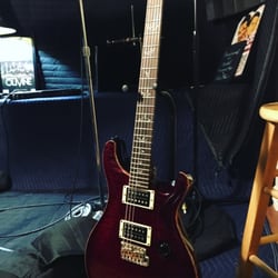 Kerry's Guitar Shop - Picked up this sweet lady from Kerry's Guitar Shop yesterday.  He is a gifted Luthier, go see him!!!