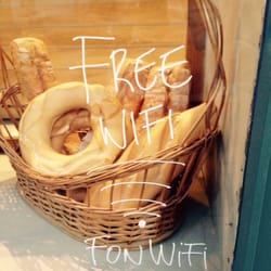 Bakers&Coffee - En Bakers&Co tienes 1 hora de WiFi #Gratis