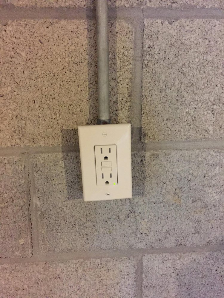 Slide of Unlocked Licensed Electrician