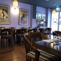 Suzie's Restaurant - Large table