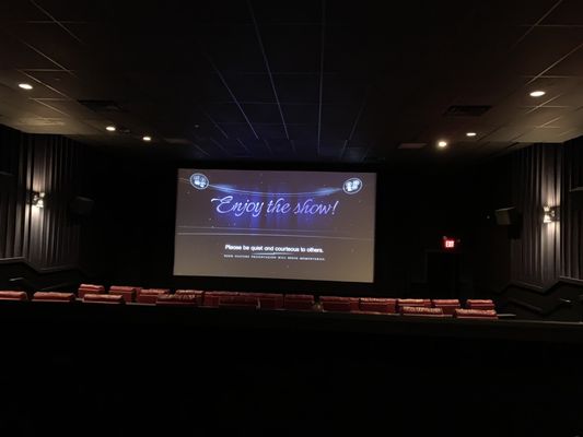 Atrium Cinemas 26 Photos 78 Reviews Cinema 680 Arthur Kill Rd Staten Island Ny United States Phone Number Yelp