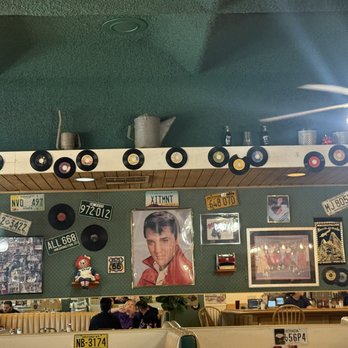 Molly's Cafe - Breakfast & Brunch Near Me - San Bernardino, California Molly's Cafe - Breakfast & Brunch Near Me - San Bernardino, California