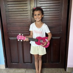 Love this beautiful ukulele we purchased at Robins studio.