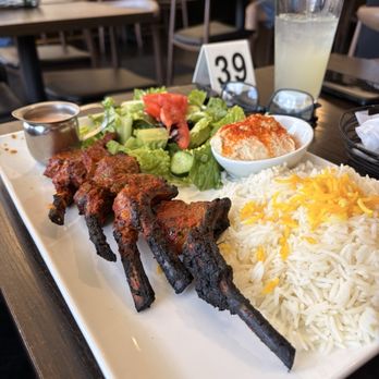 Fresh Grill Mediterranean - Lamb Chops plate and lemonade - Mediterranean Near Me - Los Angeles, California
