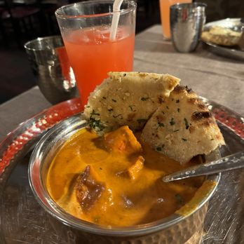 Daawat a Ishq - Strawberry lemonade. Butter, chicken and garlic naan. - Indian Near Me - Vancouver, Washington Daawat a Ishq - Strawberry lemonade. Butter, chicken and garlic naan. - Indian Near Me - Vancouver, Washington