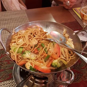 Sri Thai Eckernförde - Bamieh Pad Gai - Thai Near Me - Eckernförde, SH