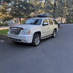 Red Carpet Car Wash - Clear rig