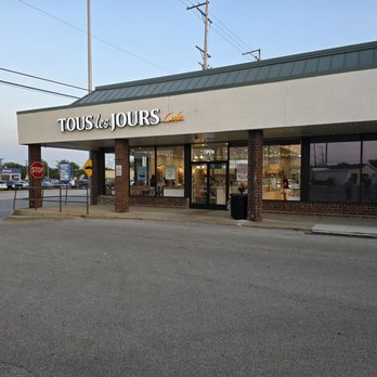 Tous Les Jours - Bakeries Near Me - Arlington Heights, Illinois