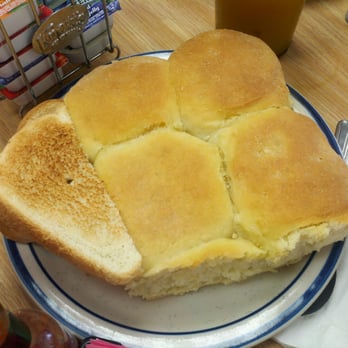 Telwink Grill - Biscuits and toast - American Near Me - Houston, Texas Telwink Grill - Biscuits and toast - American Near Me - Houston, Texas