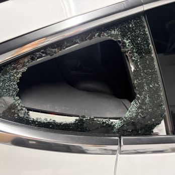 Low Price Auto Glass - Windshield Installation & Repair Near Me - Dublin, California Low Price Auto Glass - Windshield Installation & Repair Near Me - Dublin, California