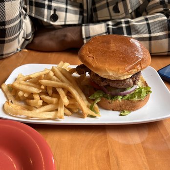 Ruby Sunshine Charlotte Southend - Burger - Breakfast & Brunch Near Me - Charlotte, North Carolina Ruby Sunshine Charlotte Southend - Burger - Breakfast & Brunch Near Me - Charlotte, North Carolina