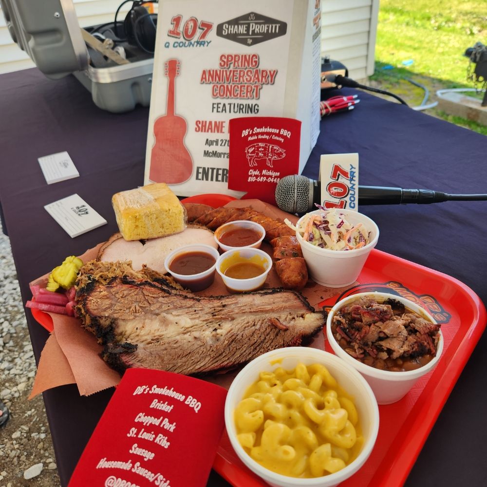 DB'S Smokehouse BBQ Logo
