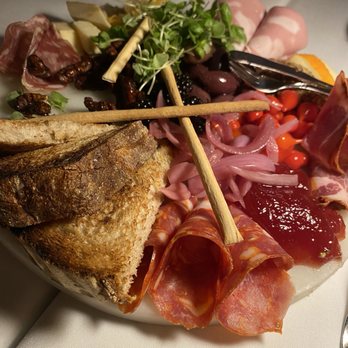 Sinatra - Italian Near Me - Nashville, Tennessee