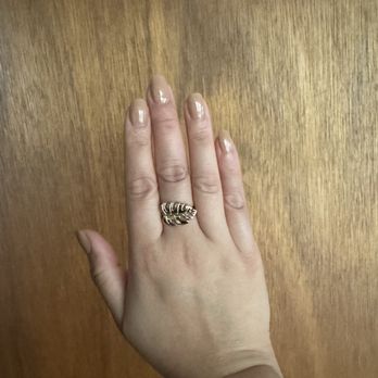 La Vie Nail Bar - Dip Nails with square shape and rounded edges - Nail Salons Near Me - Burlingame, California