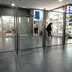 Circumvesuviana - Ricariche, sigarette, bibite, snacks e oggettistica varia.
