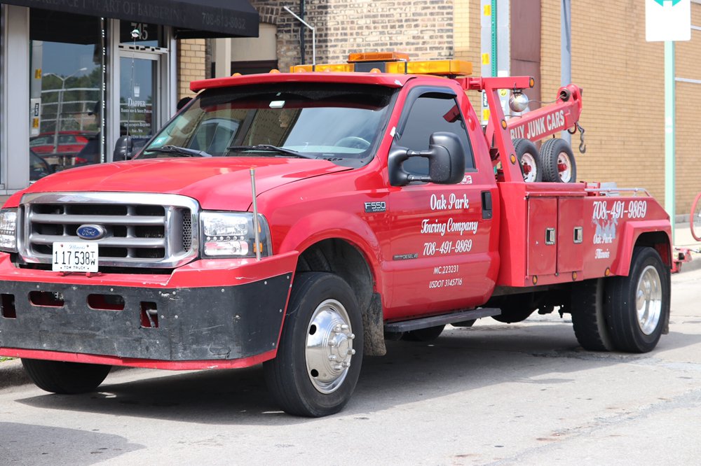 OAK PARK TOWING COMPANY Updated September 2024 83 Photos Oak Park