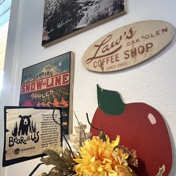 Apple Annie's - Bakeries Near Me - Oak Glen, California Apple Annie's - Bakeries Near Me - Oak Glen, California