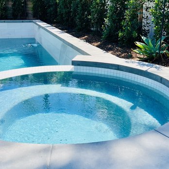 Dreamscapes by MGR - Sheet descents (waterfalls) and spa - Pool & Hot Tub Service Near Me - Costa Mesa, California