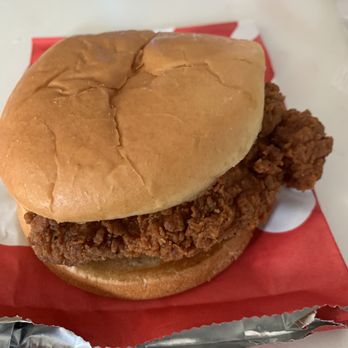 Chick-fil-A - Spicy Chicken Sandwich - Fast Food Near Me - Pleasanton, California