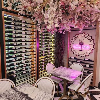 Dolce by Wyndham Hollywood - CORK SOAKERS LOUNGE - Hotels Near Me - Hollywood, Florida