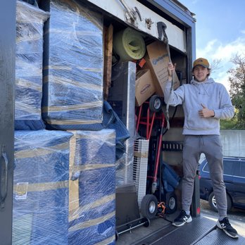 Erkin's Relocation Service - Moving truck packed full - Movers Near Me Erkin's Relocation Service - Moving truck packed full - Movers Near Me